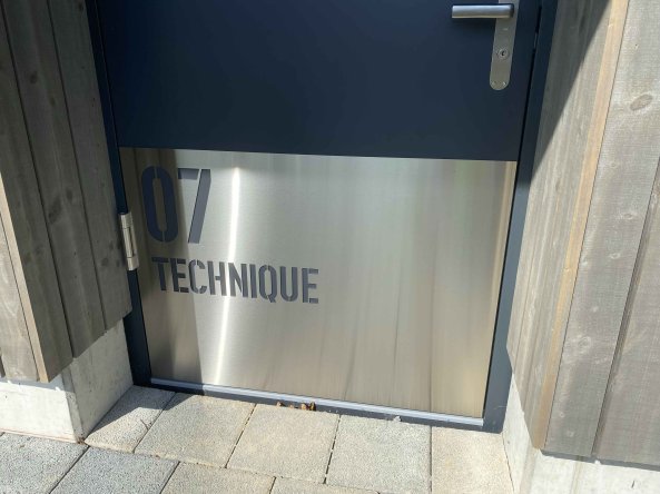 7255a9a5-fe24-461b-8948-4da052e094ee